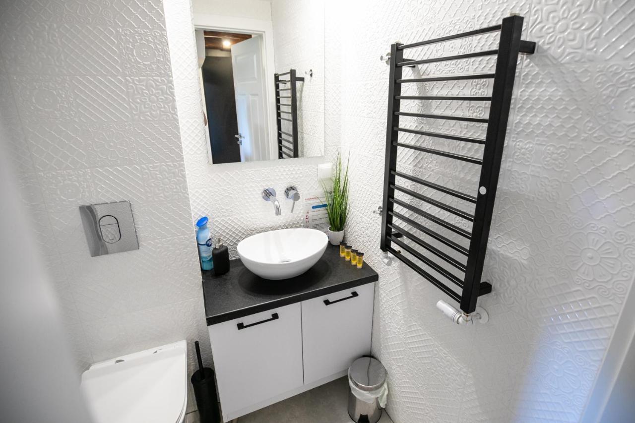 Apartamenty Poprostu Stary Toruń Esterno foto